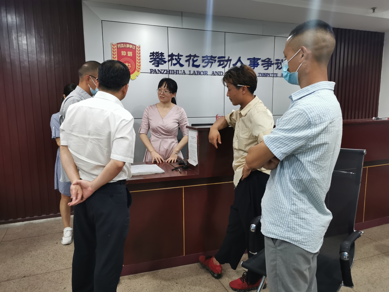  以人为本解难题  真情化解暖人心